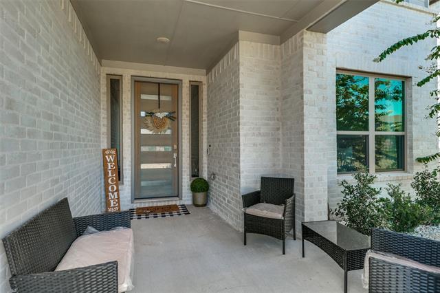 Photo - 352 Community Dr