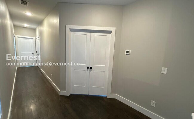 Photo - 1705 Cass St