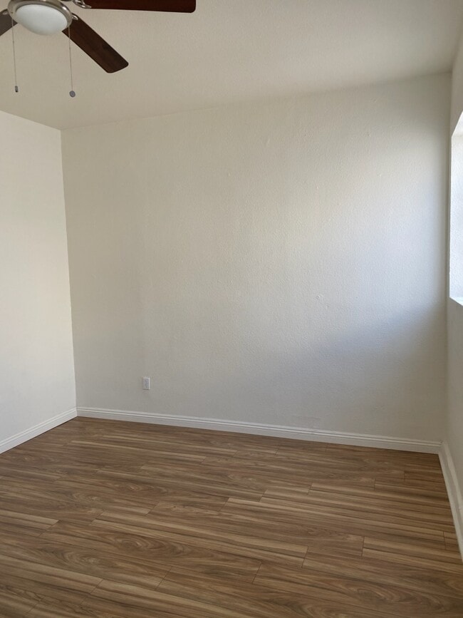 8710 Avalon Blvd Unidad 2