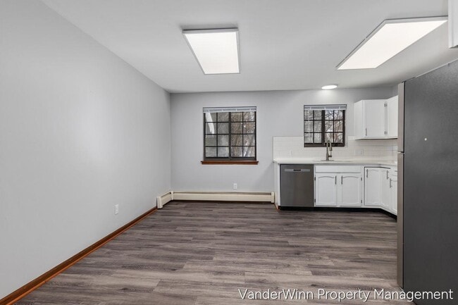 Photo - 6556 Bella Vista Dr NE