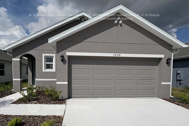 Building Photo - 7924 Majestic Palms Ct