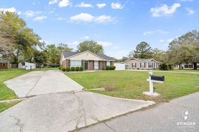 Photo - 16 Quail Ridge Cir N