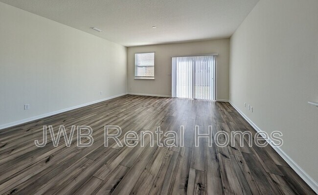 Photo - 7685 Merchants Way
