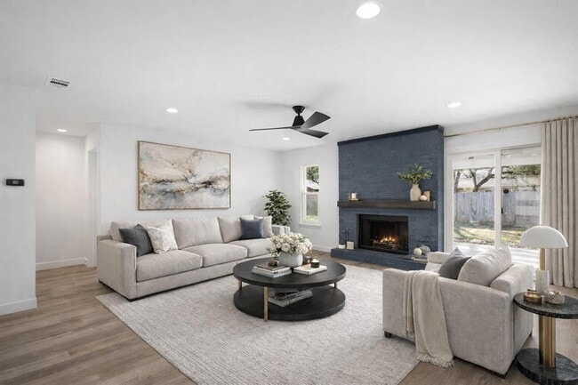Photo - 9717 Anderson Village Dr