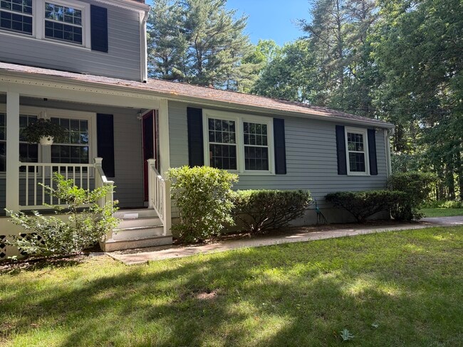 Building Photo - 45 Meetinghouse Rd Unit Windham NH apartment