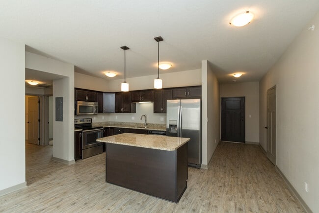 Cocina - The Heights at Lincoln Swing