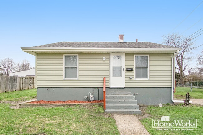 Photo - 2711 Normandy Dr House