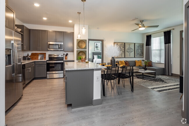 2HAB, 2BA - Lyrical - 1.098 ft² - Comedor - Mandolin at Stream Valley