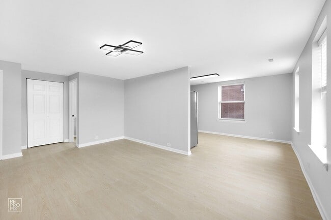 423 N Central