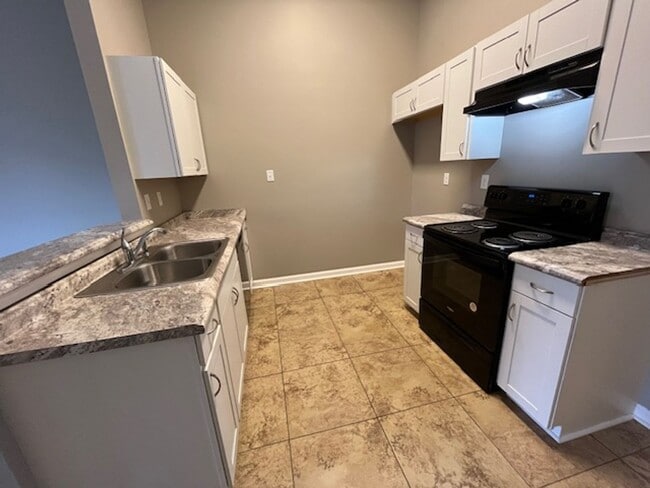 Photo - Renovated 2 Bedroom 2 Bath Home for Rent!