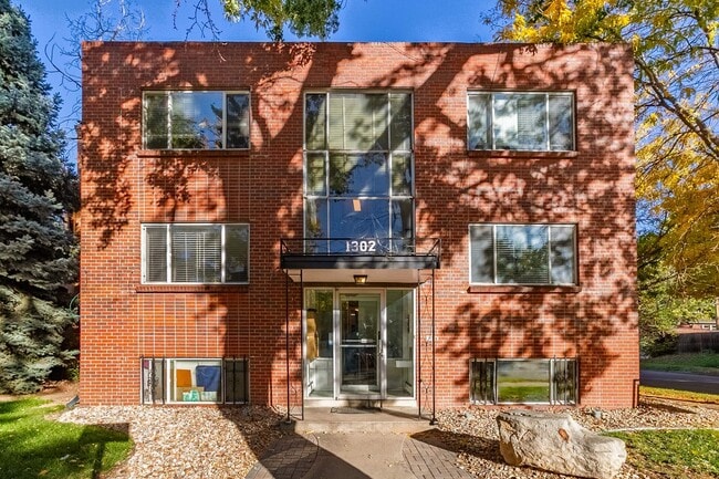 Photo - 1302 Milwaukee