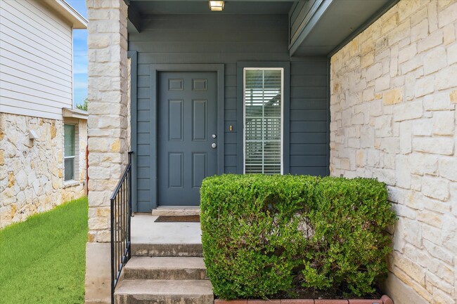 Photo - 2124 Nestlewood Dr