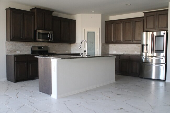 Photo - 6814 Colony Rd