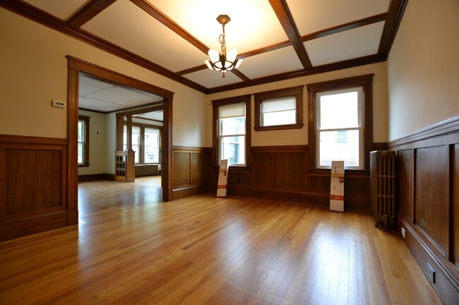 Photo - 9 Bentley St Unit 2