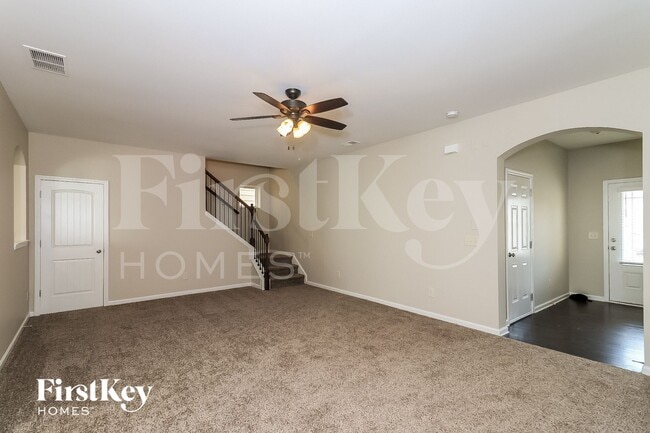 Photo - 703 Barberry Dr