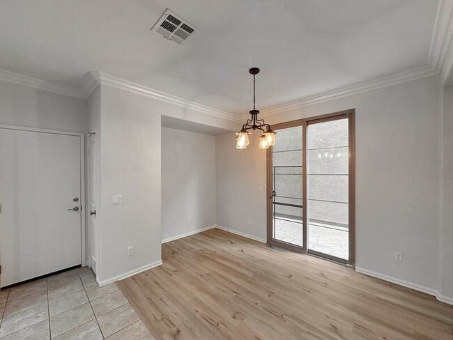 Photo - 1828 Scarlet Pl