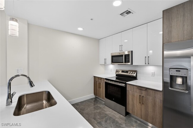 Photo - 26610 Rosewood Pointe Dr Unit 202