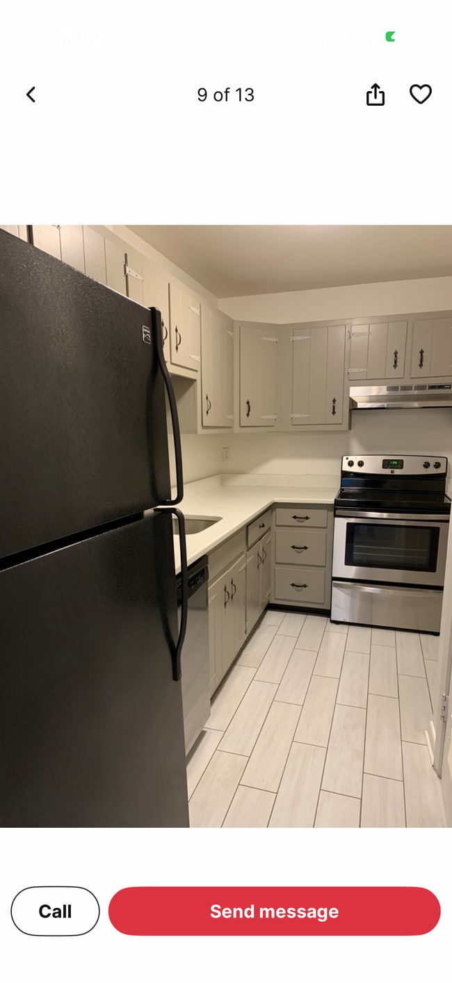 4 Warren Lodge Ct Unit 1C