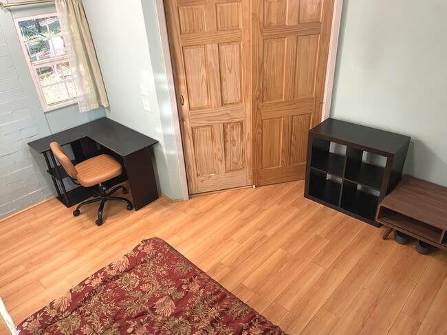 Photo - 2605 Oaklawn Ave Unit 1FW