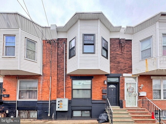 Photo - 2038 McKean St Townhome