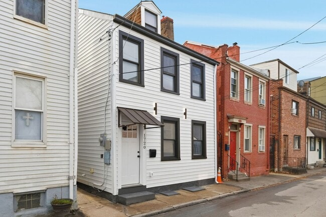 Photo - Brand New 3 bed, 2 bath Remodel located in the South Side Flats