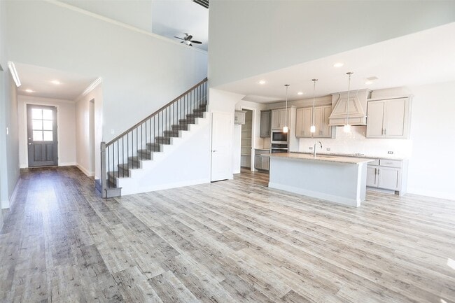 Photo - 317 Monument Hill Dr