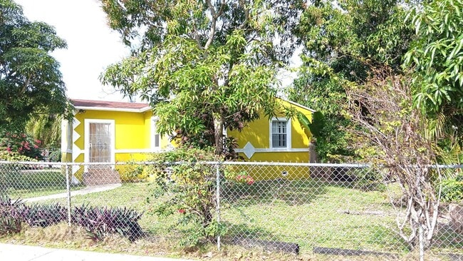 Photo - 791 NW 142nd St