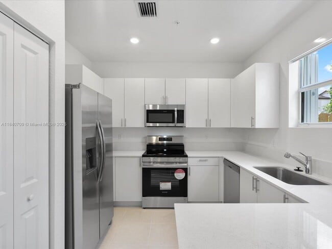 Photo - 106 SW 184th Pl