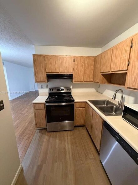 Photo - 102 Gardens Dr Unit 204