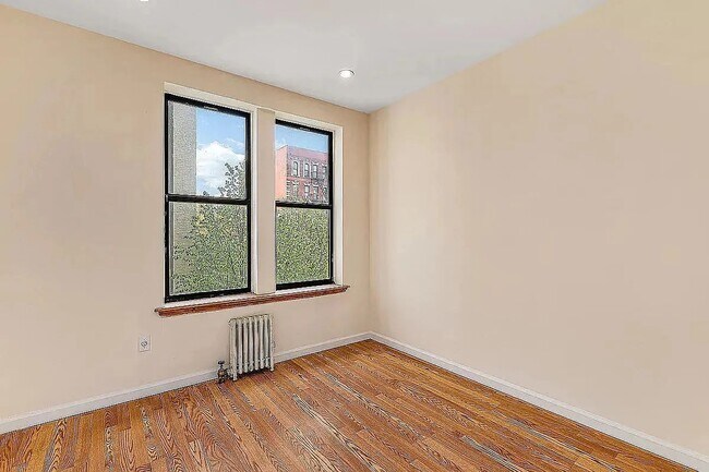 619 East 5th Street