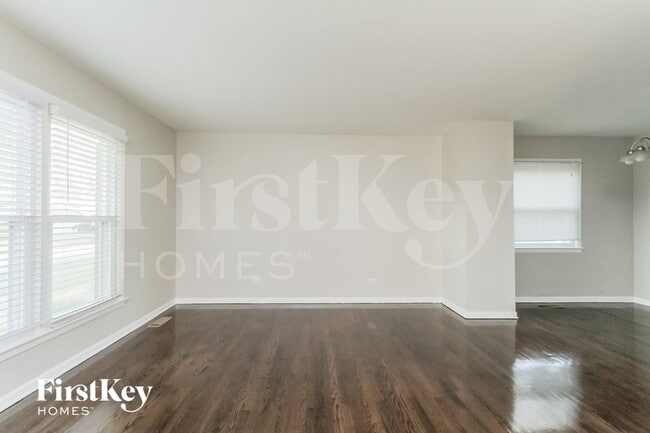 Photo - 454 Springfield St