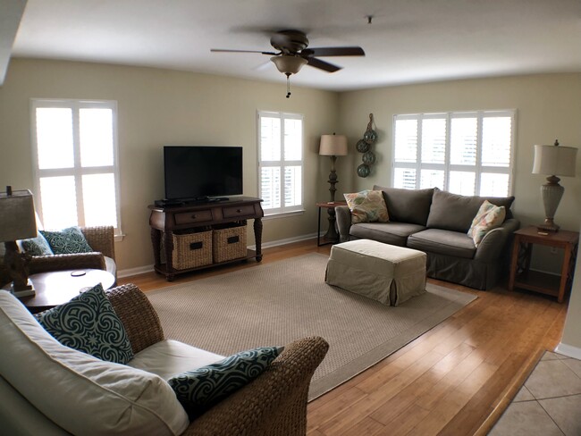 Photo - 208 16th St Condo Unit D