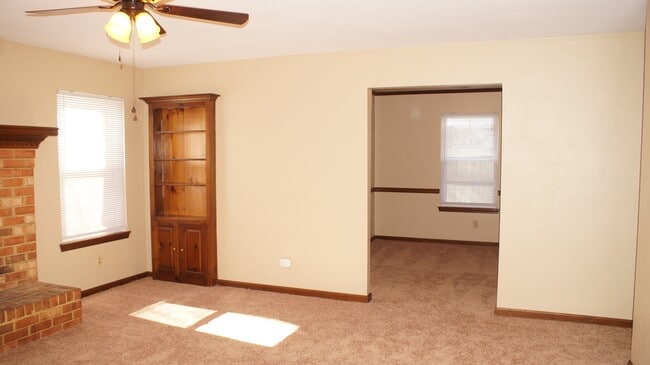 Photo - 1504 Crawley Cir