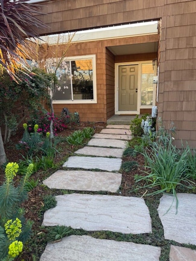 Photo - Sunny Corner Home