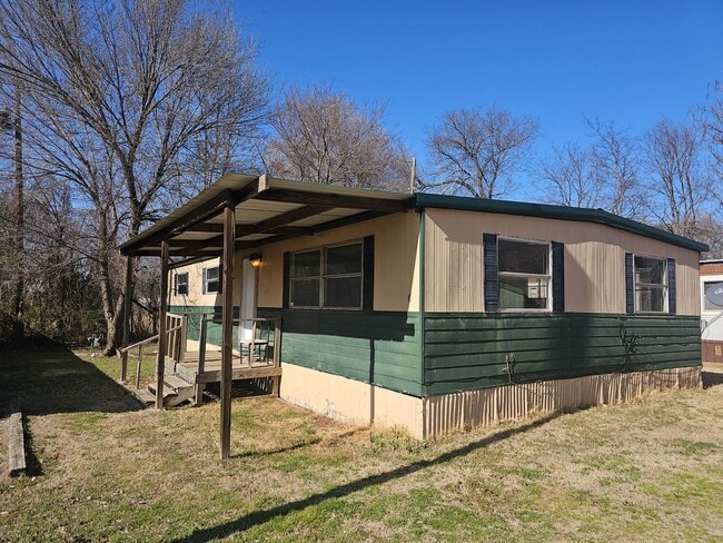 3 bed 2 bath mobile home in quite community - 3 bed 2 bath mobile home in quite community