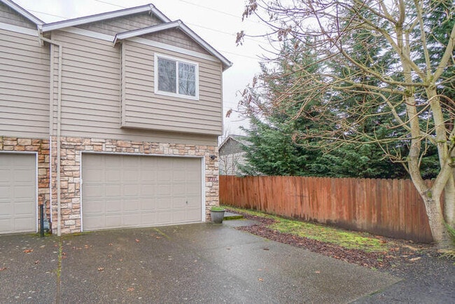 Photo - THREE BEDROOM TOWNHOME IN HAZEL DELL