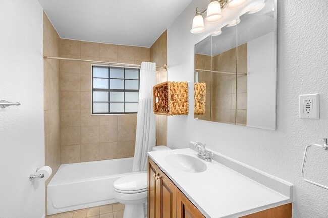 Photo - 3052 Cameo Ln