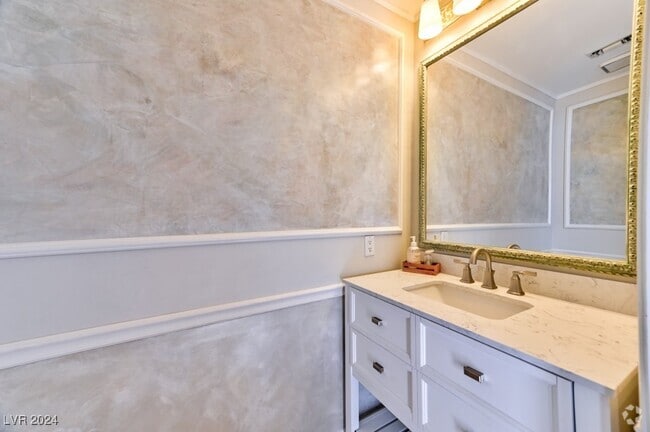 Building Photo - 3160 Bel Air Dr Rental