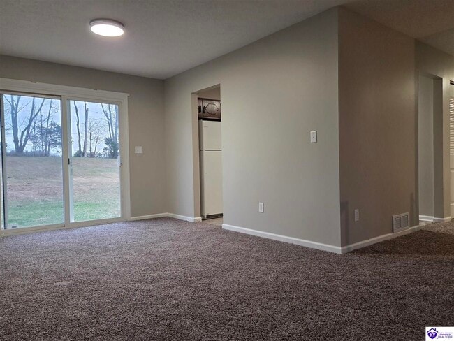 Photo - 526 Rose Creek Dr