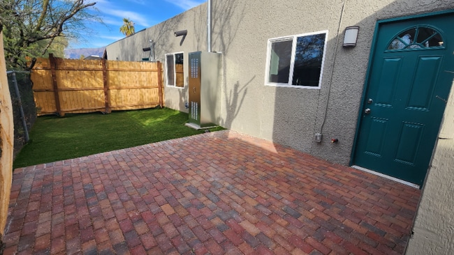 Photo - 3438 E Monte Vista Dr Unidad F