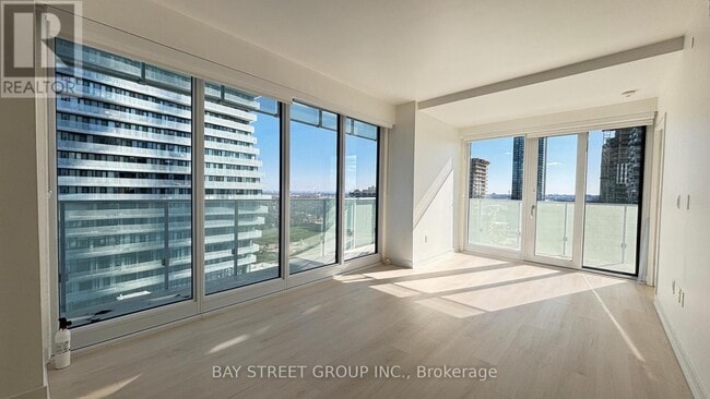 Photo - 3900 Confederation Pkwy Unit 1004