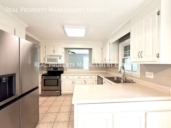 Photo - 9315 Pebble Creek Way