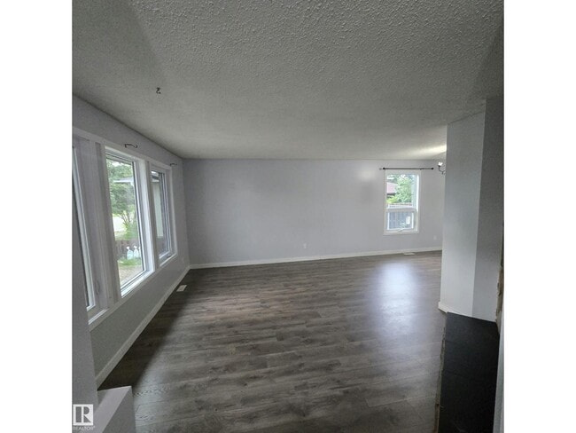 Photo - 2613-105A 105a St NW