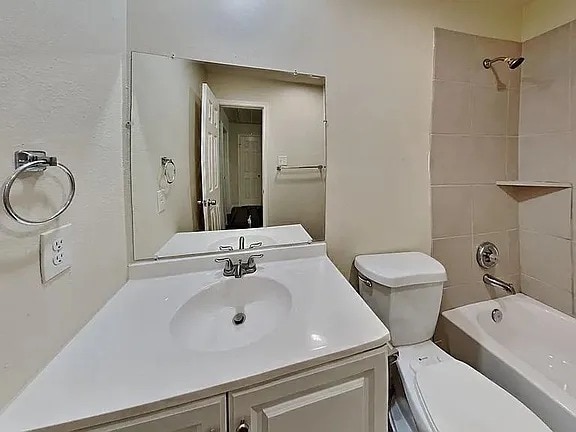 Photo - 8562 Chaletford Dr