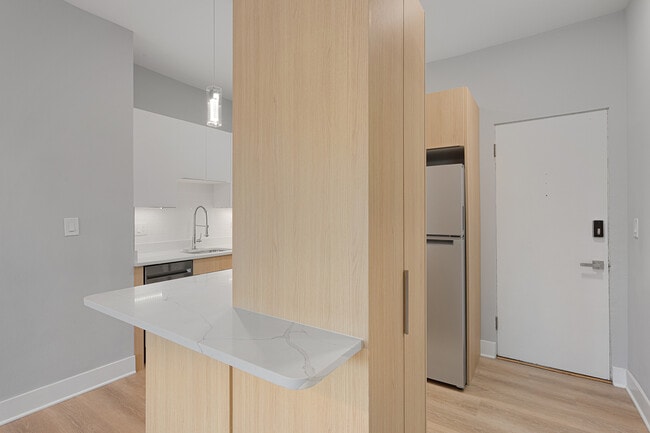 Photo - 7600 N Sheridan Rd Unit 305