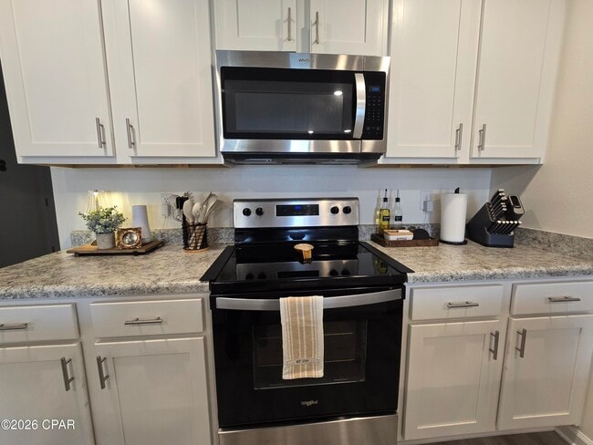 Photo - 6617 Slabinski Ln