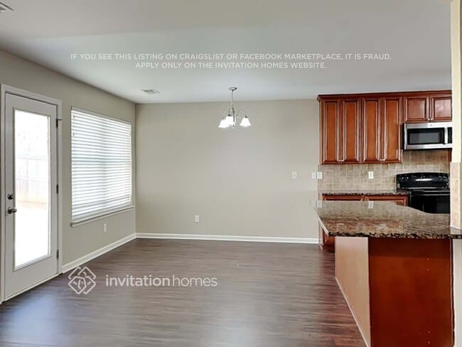 Photo - 107 Sanders Walk