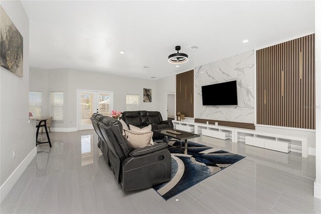 Photo - 22497 Vale Ave