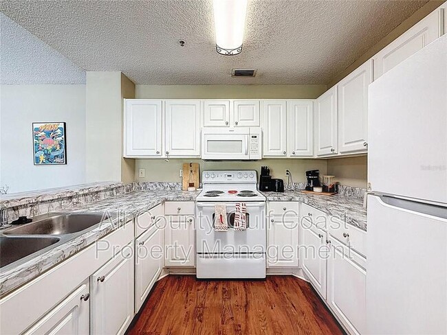 Photo - 4057 Crockers Lake Blvd