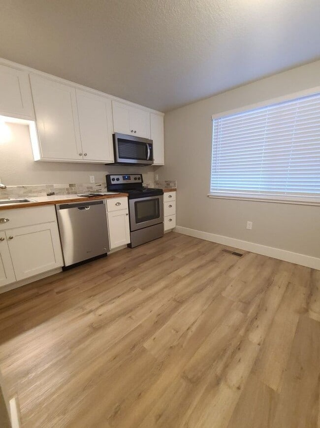 Photo - 1697 S Federal Way Unidad 106